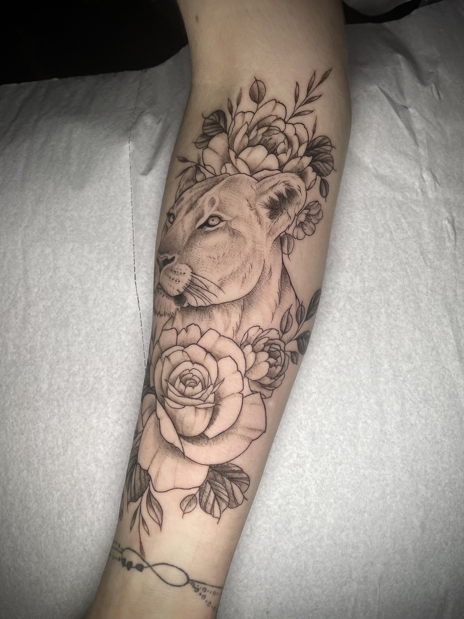 lionne et rose